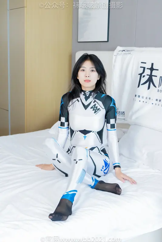 [BoBoSocks袜啵啵] NO.434 奶油-cos服、两双靴子、薄肉丝、薄黑丝（脚尖加固款）（花絮版） - BoBoSocks袜啵啵